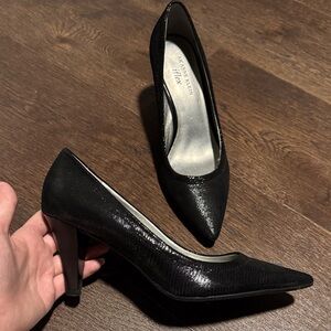 Anne Klein Leather Shiny Black Heels